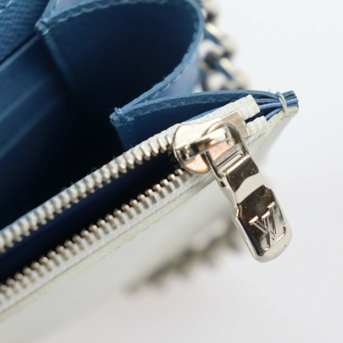 Louis Mask LOUIS Vuitton Bag Long Blue Multicolor (Good) M60795 Epi Hardware White Silver Pre-Owned Series Tribal VUITTON Wallet Chain Leather Shoulder